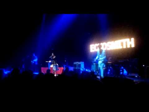 Echosmith – Cool Kids (Hammerstein Ballroom, Sep 2015)