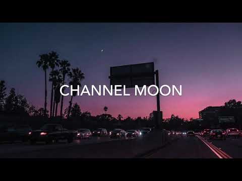 Patio trasero funky de medianoche de Johnfaustus