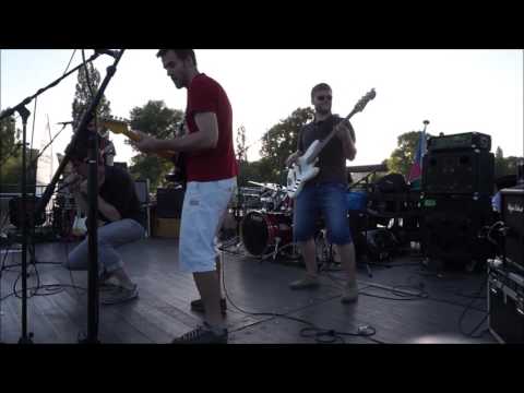 DDW - DDW - Parník Tyrš 4.6.2015 - Pouštím draka