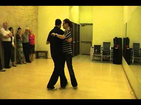 Argentine Tango Lesson - Various Change of Directions using Cross Walking