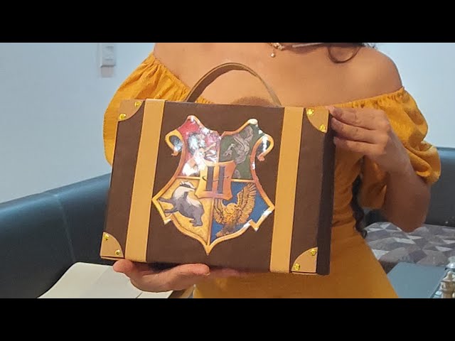 Vídeo relacionado con Harry Potter Maleta de Viaje Rigida Hogwarts Maletas Trolley con 4 Ruedas para Niños Adolescentes Accesorios de Viaje (M (L67cm x W42cm - 60L), Negro)