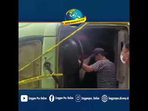 Truk CPO Terbalik di Muara Kelingi