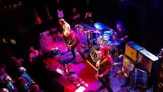 Wishbone Ash Standing in the Rain live