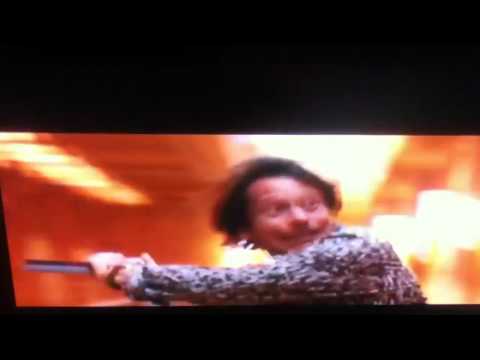 Dominic Greene vs James Bond