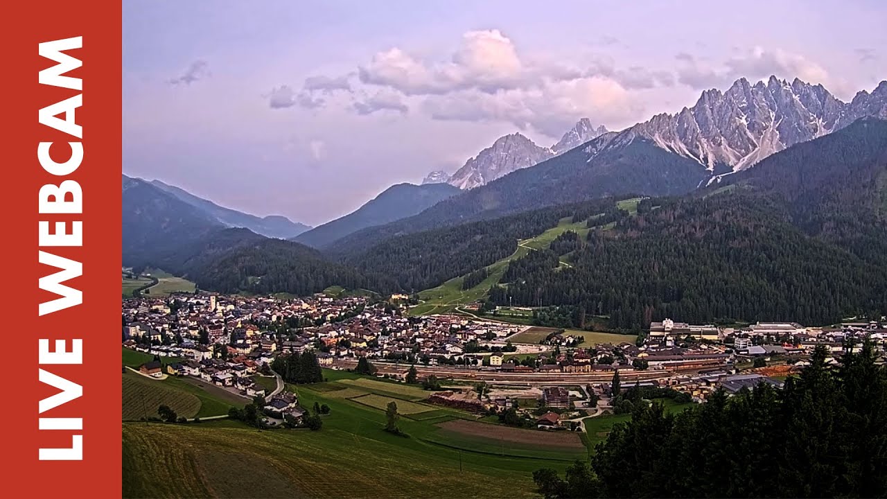 Live webcam view of Val Pusteria & Monte Baranci Panorama