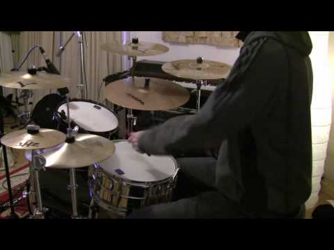 David Garibaldi Lick - Drum Licks - The Drum Ninja (Free Drum Lesson)