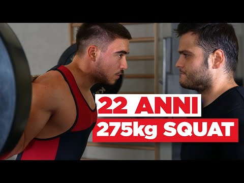 Come allenare lo SQUAT. L'allenamento completo di un powerlifter