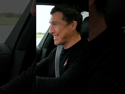 BMW X6M v Lamborghini Urus: DRAG RACE