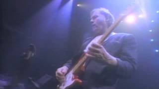 Pink Floyd - Money (Live, From &#39;&#39;Delicate Sound Of Thunder&#39;&#39;)