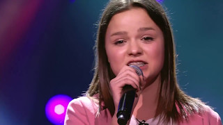 Pauline - &#39;Girl On Fire&#39; | Blind Auditions | The Voice Kids | VTM