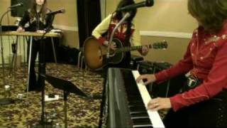 girl howdy-burning a hole in my mind.mpg