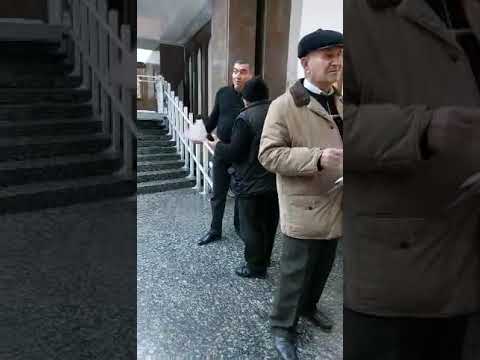 Ընկեր ջան, ի՞նչ ես ուզում. նախարարության աշխատակիցը` արցախցուն