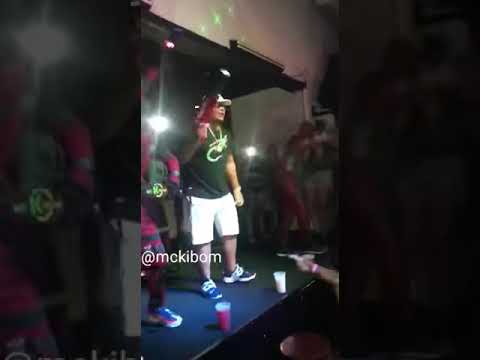 Show Mc kibom ao vivo
