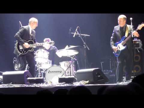 Andy Fairweather Low & The Lowriders - Berlin 2013 - Opening for Eric Clapton