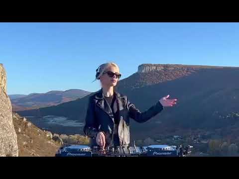 Gretta DJ. Melodic Progressive, House & Techno Live Mix. Mountains, Rusia 🇷🇺