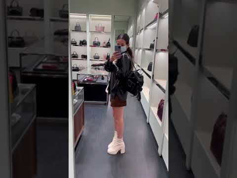 Shopping at the luxury Outlets in Orlando Florida (Gucci, Prada, Versace outlet) #shorts