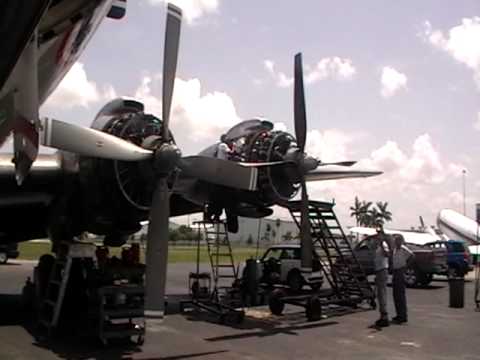 Eastern Air Lines DC-7B, N836D.