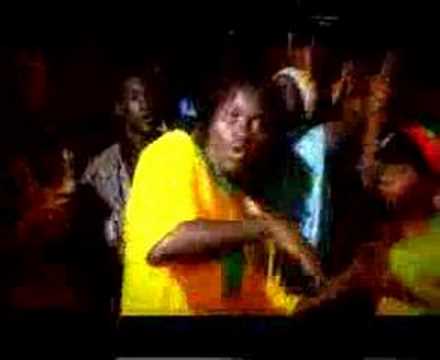 jamais Vu Awadi feat Thais