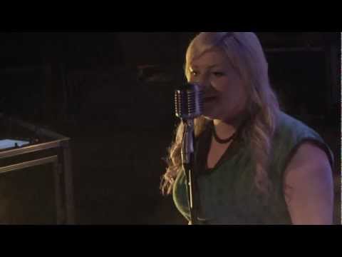 Emmy Lou and the Rhythm Boys - Train Kept A-rollin'