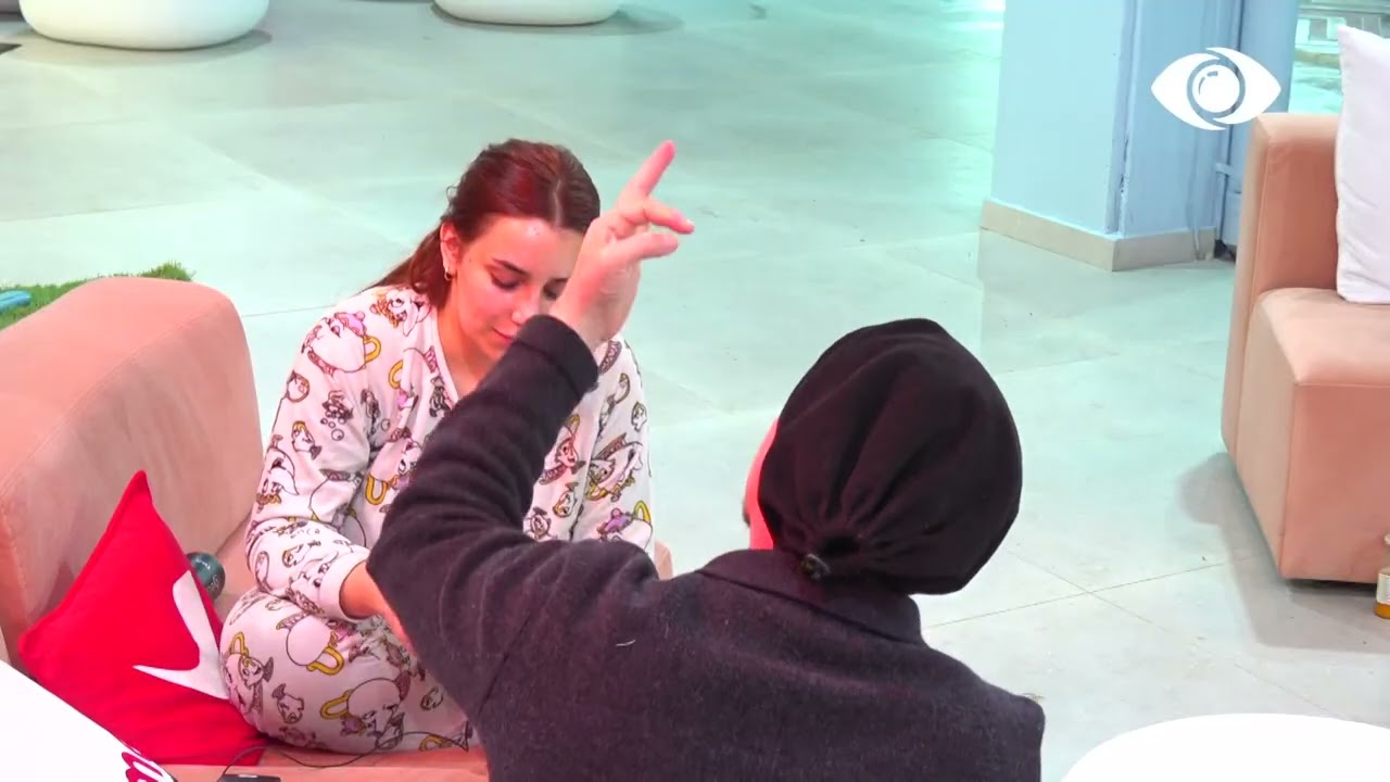 Shoku im vjen më nxjerr mua.../Genti bisedon me Tean