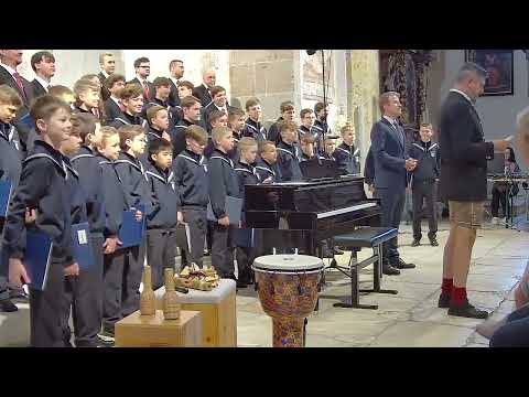 Konzert der St. Florianer Sängerknaben in der Stille Nacht und Wallfahrtsbasilika Mariapfarr.