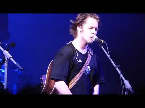 Billy Strings "Am I Born To Die"