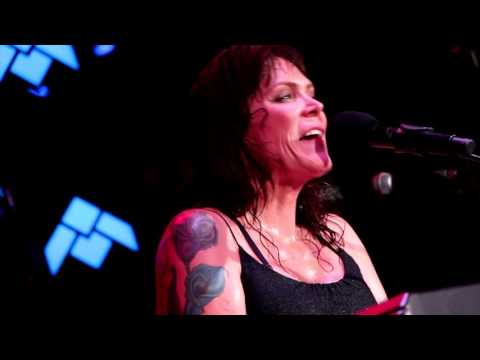 Beth Hart - "Better Than Home" [Madrid 2015/12/11]