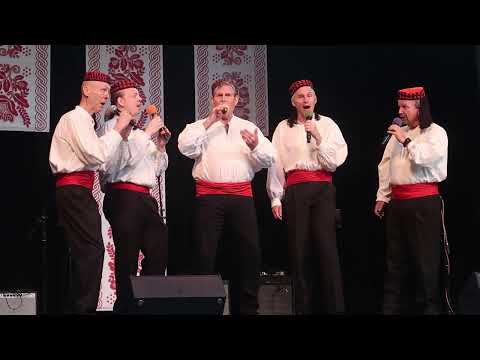 KlapaDooWopella ,  Men's group singing traditional songs with the Dalmatian harmony    MVI 5671
