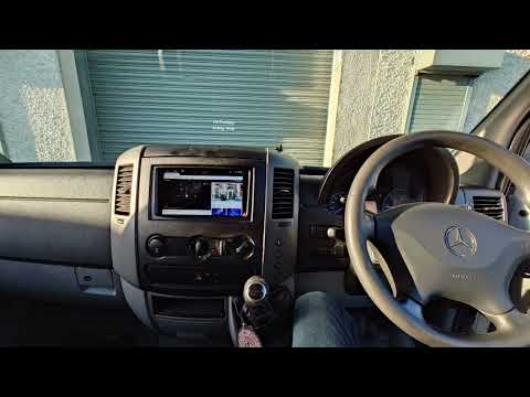 Mercedes Sprinter radio Carplay Android Auto - Image 2