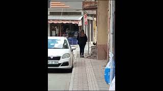 Bafra’da Görme Engelli Bireyin Bozuk Kaldırım İle Sınavı