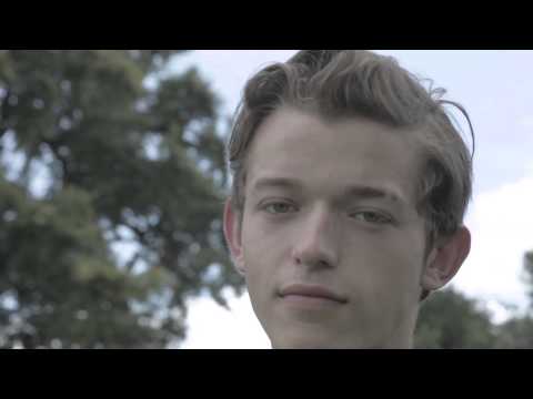 Roni Alter - Pretty Boy (Official video)