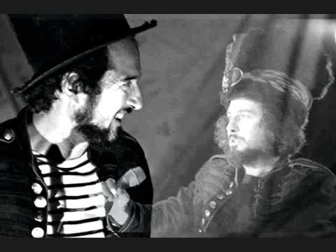 Vinicio Capossela - Con una rosa