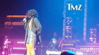 Toni Braxton    Wardrobe Malfunction On Stage   YouTube
