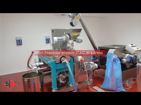 MINI FRANTOIO 200-250 kg/h di olive installato presso ITAG di Larino il 26/10/2017