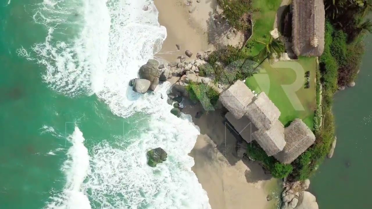 Playa en la Guajira – Unión de Río y Mar P1