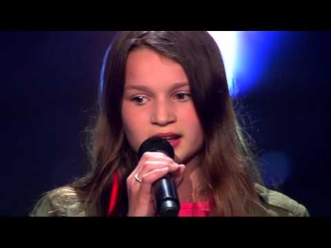 Roos   Miracle   The Voice Kids 2016   The Blind Auditions