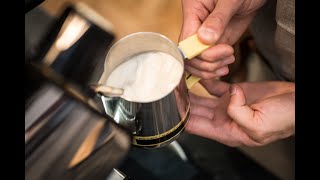HOW TO MAKE A SOYA LATTE? | Barista Techniques