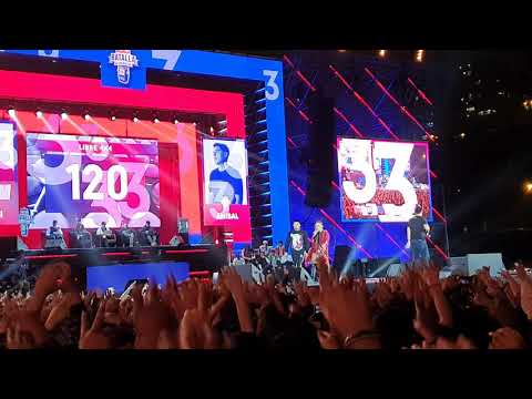 JEICO 4J VS ANIBAL // RED BULL BATALLA DE LOS GALLOS PERÚ 2019