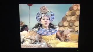 Sesame Street C Is For Cookie Opera Song Marilyn Horne Muppets 1999