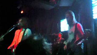 Minus The Bear - I&#39;m Totally Not Down With Rob&#39;s Alien