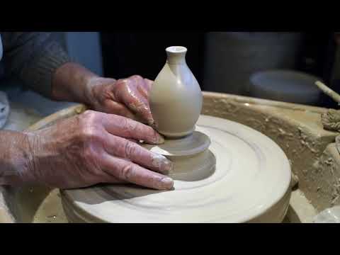 Throwing small bottles off a hump by Ian fraser Ceramics