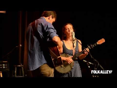 Folk Alley Sessions: The Honey Dewdrops - "No More Trouble"