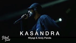Kadr z teledysku Кассандра (Kasandra) tekst piosenki Miyagi & Andy Panda