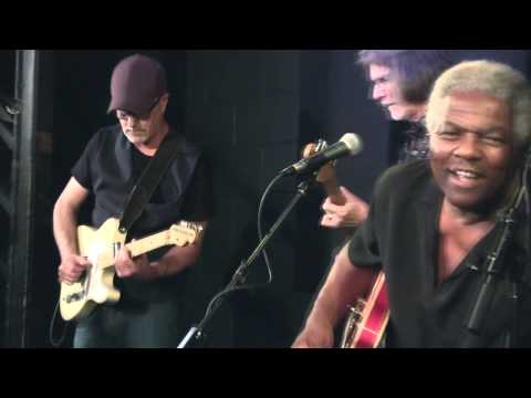 Terry Evans - Honey Boy - Live at McCabe's