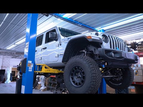 Don't Lift Your Jeep 4XE Without Knowing This!