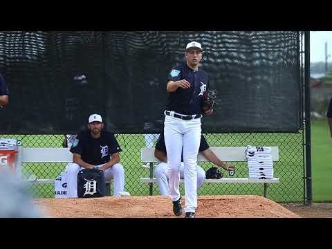 Tigers reassign 3 pitchers in first round of spring cuts