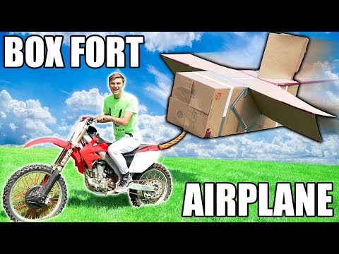 BOX FORT AIRPLANE VS DIRTBIKE!!