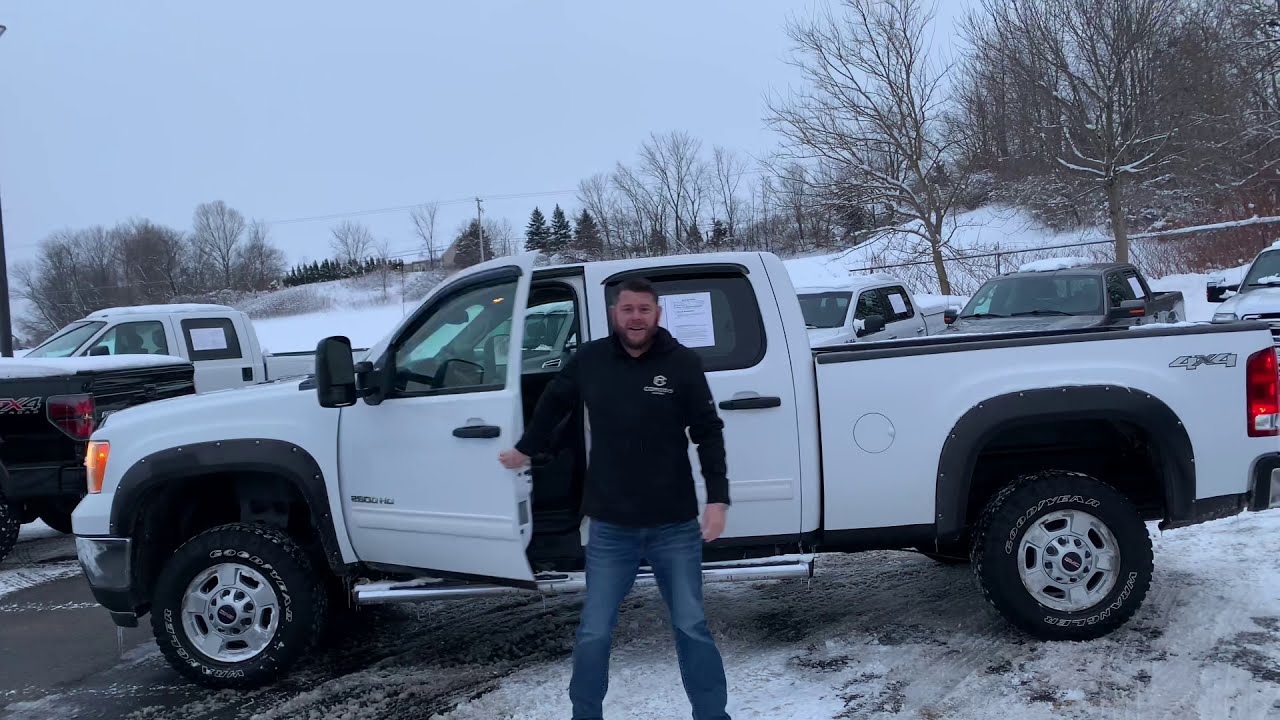 This is the 2011 GMC Sierra 2500HD Crew Cab 6.0L at ...