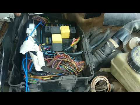 Mercedes Benz starter relay fuse box location starting problem