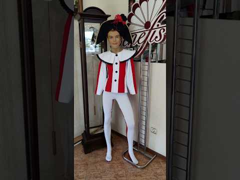 Ballet costume Poilicinelle P 2909 - video 2